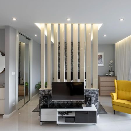Black Pearl Apartment Cracovia Esterno foto