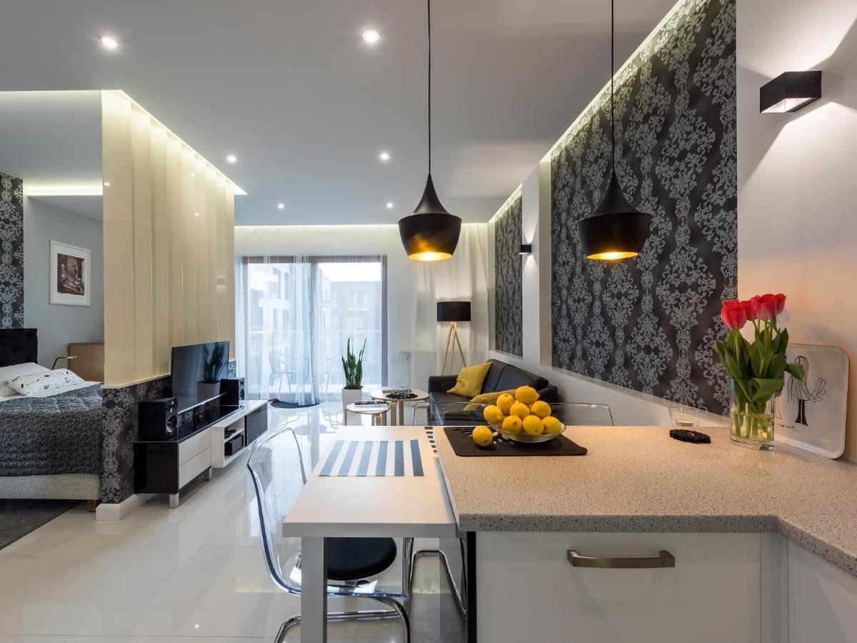 Black Pearl Apartment Cracovia Esterno foto