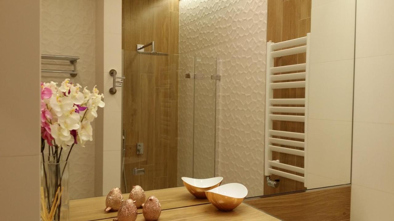 Black Pearl Apartment Cracovia Esterno foto
